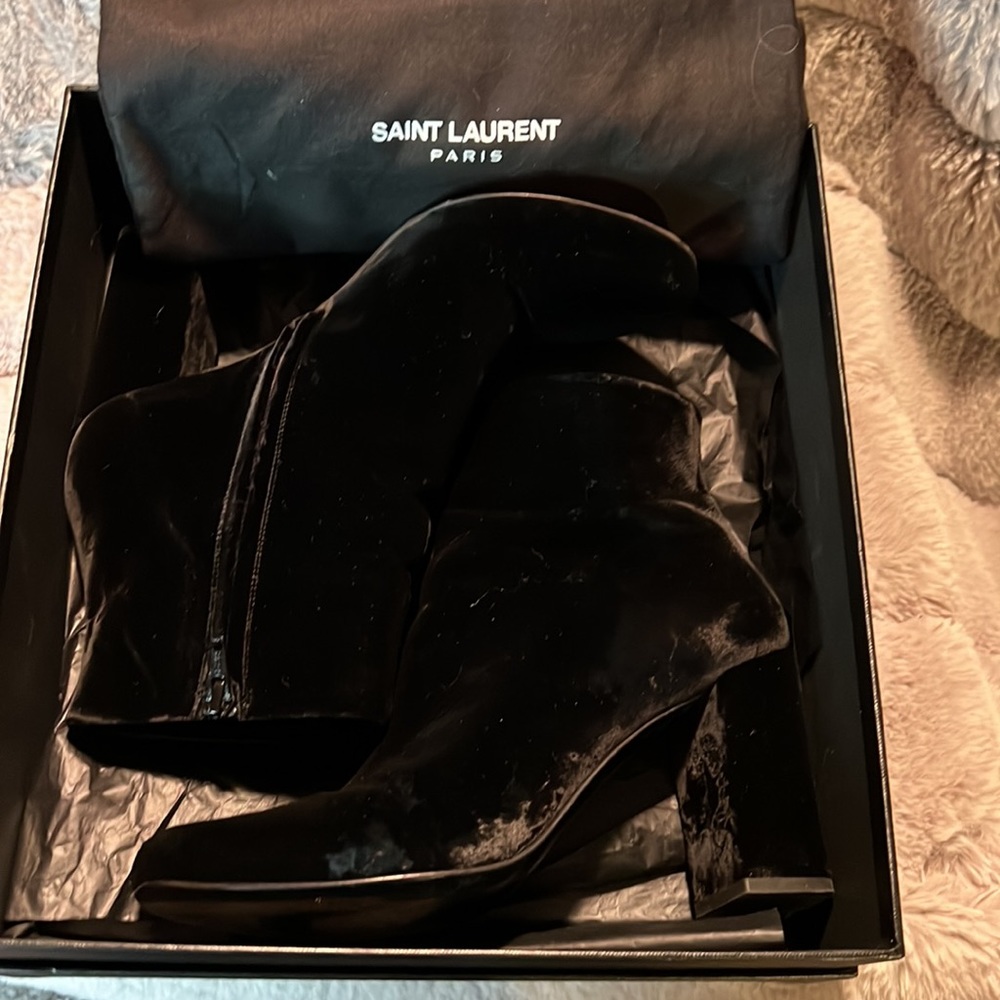 Saint Laurent Gorgeous Black boots, 8 1/2 B - Picture 9 of 10